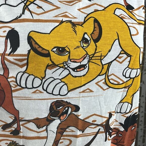 NEW Disney Lion King Tank Top Muscle Tee with baby Simba Timon Pumbaa sz M - Picture 7 of 12